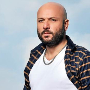 Актер Толга Текин в роли Муслим Цермик